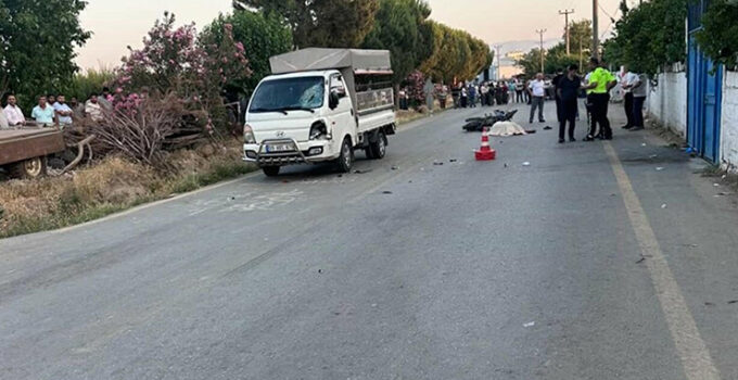 Aydın’da kamyonet ile motosiklet çarpıştı; 1 ölü, 2 yaralı