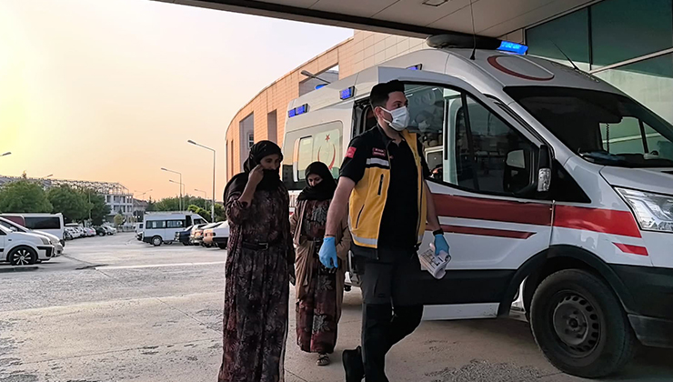 Çadır kentte kalan 40 mevsimlik işçi yedikleri pilav nedeniyle hastanelik oldu