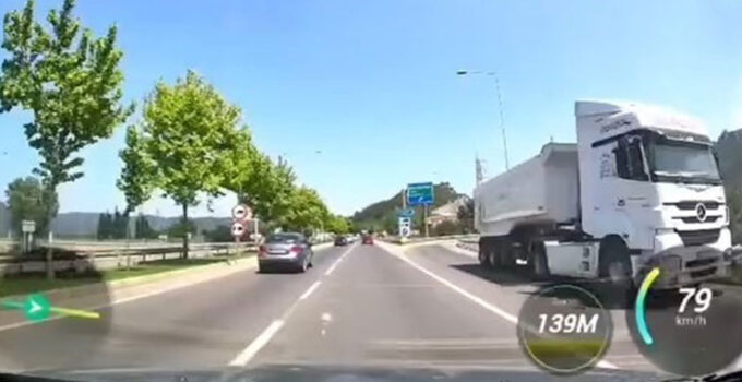 Çılgın kamyoncu otobanda tersten gitti