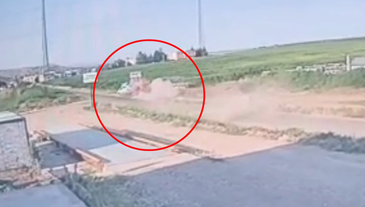 Çocukların bulunduğu otomobilin takla attığı kaza kamerada: 1 ölü, 4 yaralı