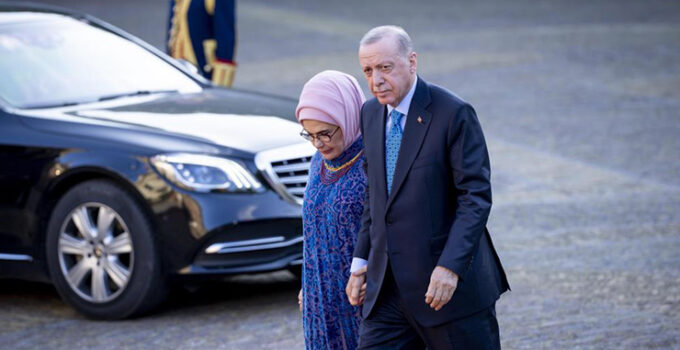 Cumhurbaşkanı Erdoğan, NATO liderleri onuruna verilen akşam yemeğine katıldı