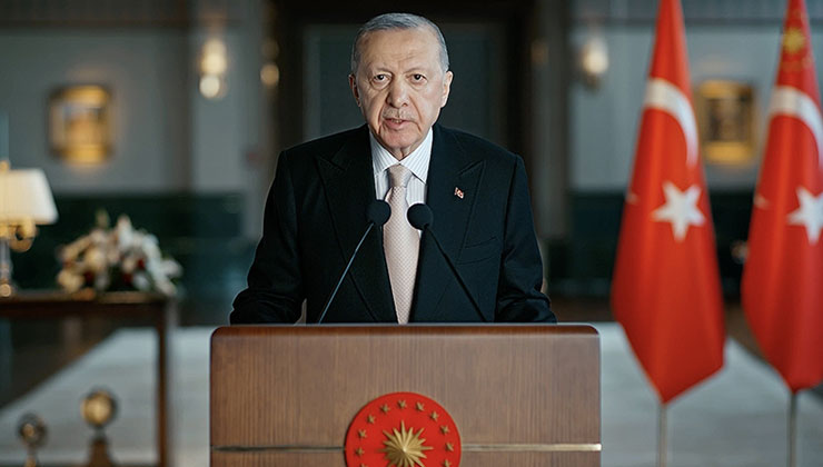 Cumhurbaşkanı Erdoğan: Tüm vatandaşlarımın ve gönül coğrafyamızdaki her bir kardeşimin bayramını tebrik ediyorum