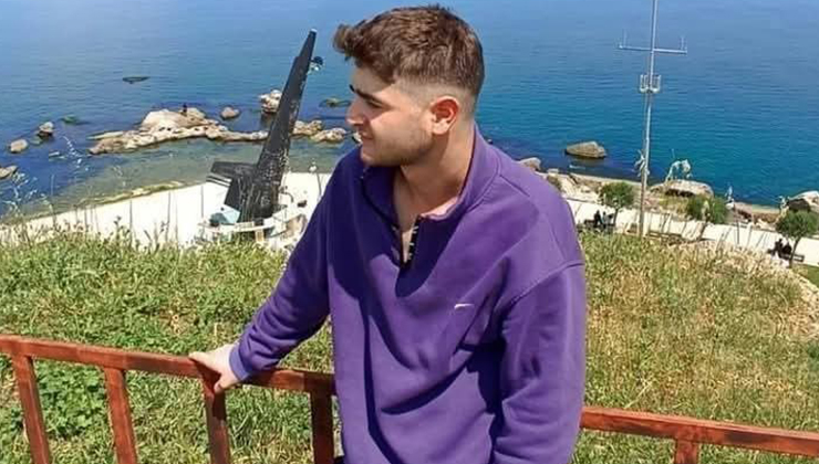 Devrilen traktörün altında kalan genç hayatını kaybetti
