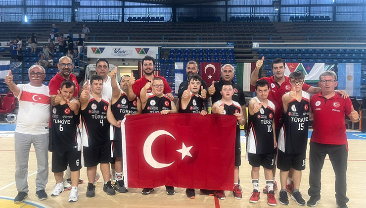 Down Sendromlular Basketbol Milli Takımı, Avrupa Şampiyonası’nda finale yükseldi