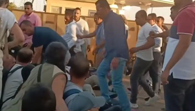 Gazze’deki ablukanın kırılması için Mısır’a giden 40 aktivist alıkonuldu