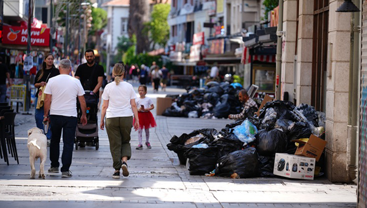 İzmir’de yaklaşık 23 bin işçinin grevi dördüncü gününde