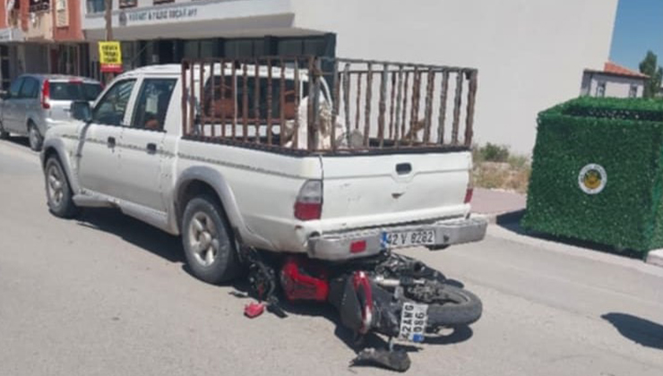 Karapınar’da motosiklet pikapa arkadan çarptı: 1 yaralı