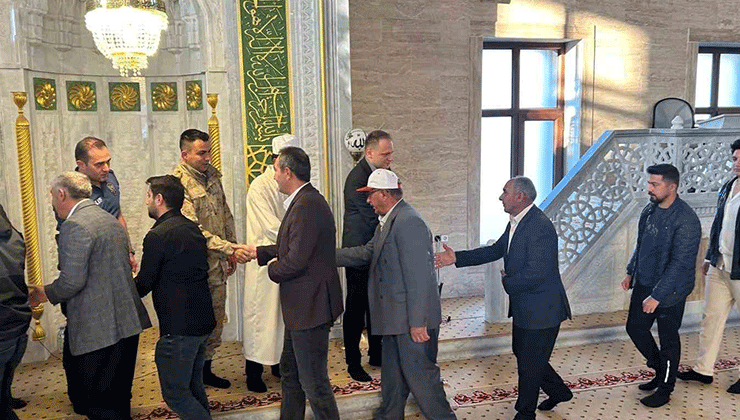 Kaymakam Koşansu’dan polis, asker ve hastalara bayram ziyareti