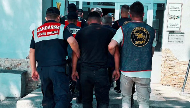 Kayseri’de köpek dövüştüren 8 kişiye gözaltı