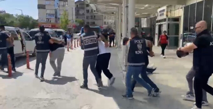 Konya’da masaj salonu kılıfıyla faaliyet gösteren suç çetesi çökertildi