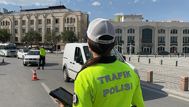 Konya’da trafik ekiplerinden YKS tedbirleri