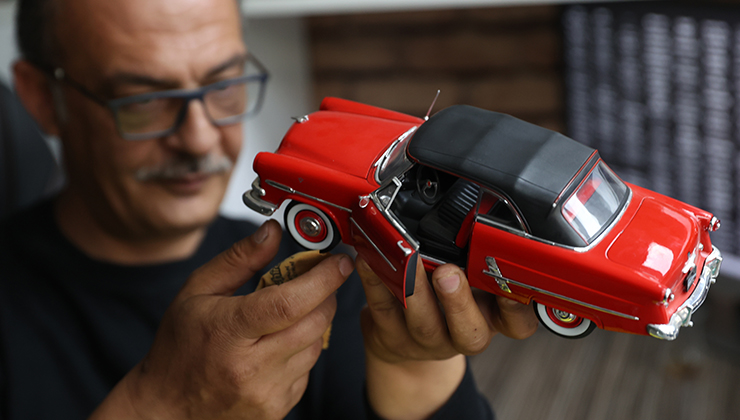 Konyalı koleksiyoner 25 yılda topladığı 259 model otomobili özenle saklıyor