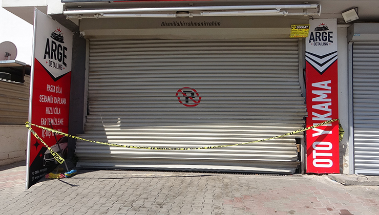 Mersin’de 3 genç, oto yıkama dükkanında ölü bulundu