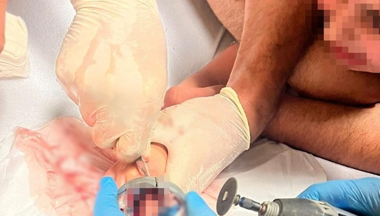 Parmağını musluk aynasına sıkıştıran 5 yaşındaki çocuğu itfaiye kurtardı