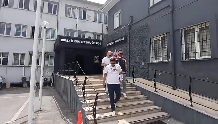 Patronu tarafından ‘kredi notu yükseltme’ vaadiyle kandırılıp, 817 bin TL dolandırıldı