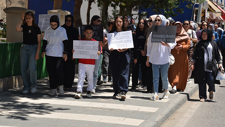 Sivas’ta kadınlar, 3 çocuk annesi Gonca Özdemir için yürüdü