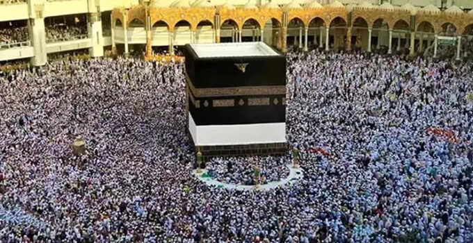 Suudi Arabistan’da 75 binden fazla hacı adayı geri gönderildi