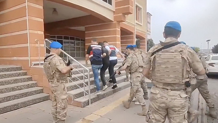 Terör örgütü DEAŞ’a yönelik operasyonlarda 39 şüpheli yakalandı