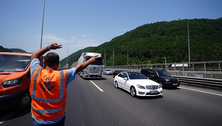 Trafikte bayram önlemleri kapsamında ağır taşıtlara kısıtlama