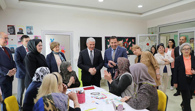 Vali Akın ve Başkan Kılca, Alzheimer Gündüz Yaşam Merkezi’ne ziyarette bulundu