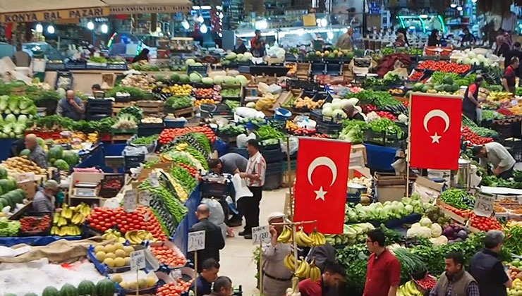 Yaz bereketi tezgahlara yansıdı