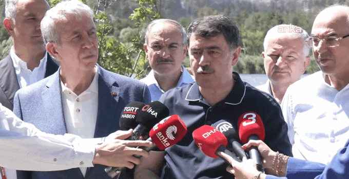Vali Şahin’den yangına ilişkin açıklama: “Konya yoluna bakan sırtlara doğru ilerledi.”