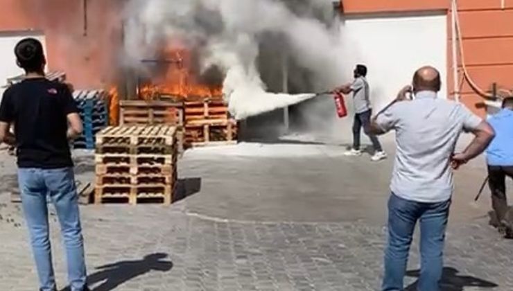 Yangın tüpünü alan koştu
