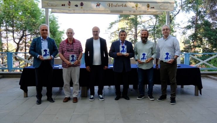 Nasreddin Hoca Şenliği’nde, söyleşi ve imza günü düzenlendi