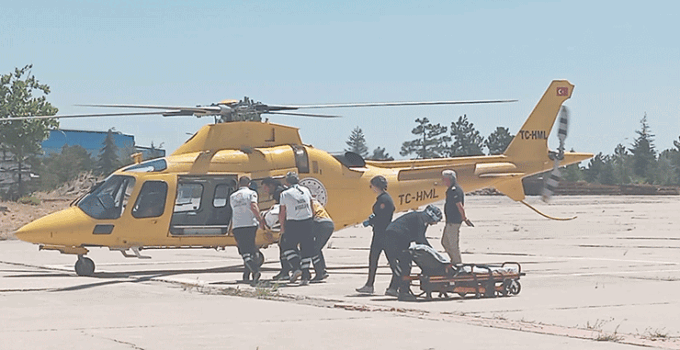 Konya’da ambulans helikopter kalp krizi geçiren hasta için havalandı