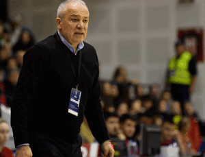 A Milli Kadın Basketbol Takımı’nda başantrenör Ekrem Memnun dönemi sona erdi
