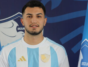 Adem Eren Kabak formayı giydi