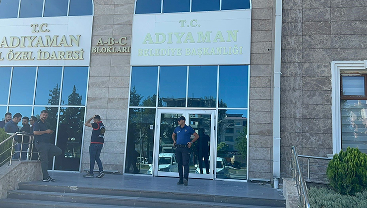 Adıyaman Belediye Başkan Yardımcısı Ceyhan Kayhan görevden alındı