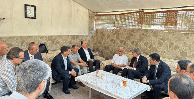 Ak Parti Genel Başkan Yardımcısı Demir, Şehit Muharrem Can’ın ailesini ziyaret etti