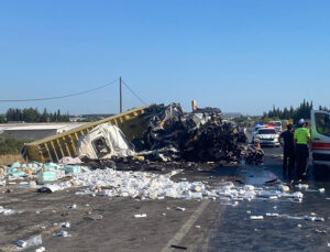Antalya’da iki tır çarpıştı: 1 ölü, 1 yaralı