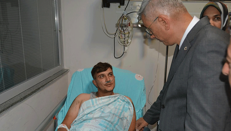 Bakan Memişoğlu, Eskişehir’deki orman yangınında yaralanan orman işçilerini ziyaret etti