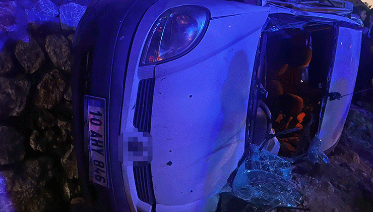 Balıkesir’de zincirleme trafik kazası: 1 ölü, 4 yaralı