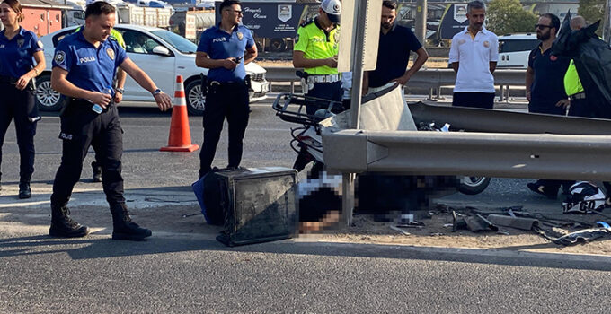 Bariyere çarpan motosikletin sürücüsü hayatını kaybetti