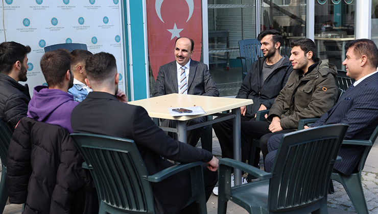 Başkan Altay, üniversite tercihi yapacak gençleri huzur şehri Konya’ya davet etti