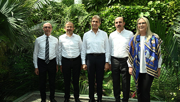 Başkan Demir Konya Belediyelerini tebrik etti