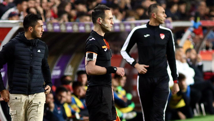 Denizli’de genç hakem evinde ölü bulundu