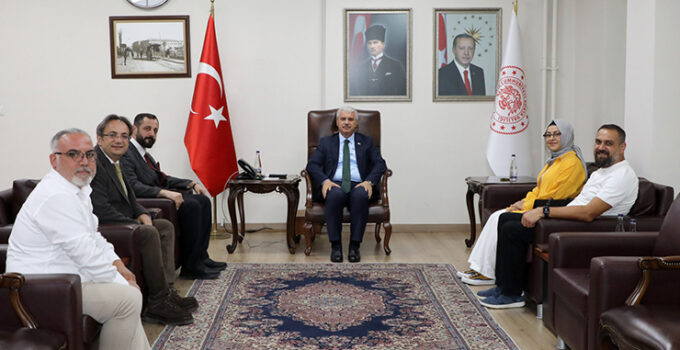 Dişhekimleri Odası Başkanı Algen, Vali Akını ziyaret etti