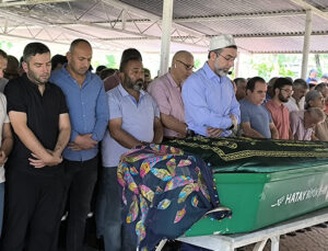 Doğum esnasında genç kadın vefat etti, evladı yaşama tutundu