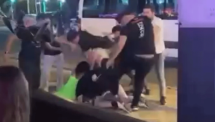 Eğlence mekanı çalışanlarının kadın turistleri darp ettiği iddiası