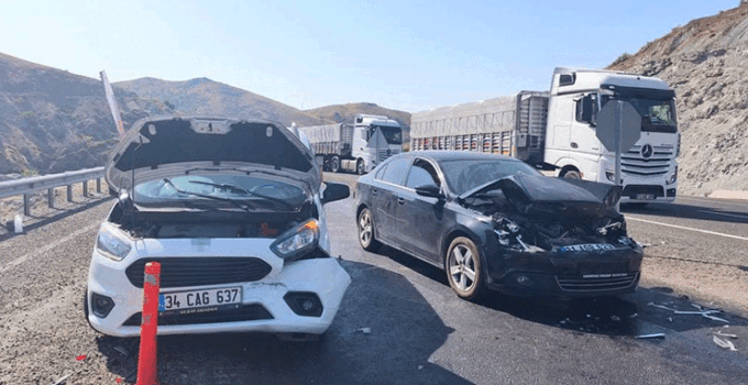 Elazığ zincirleme trafik kazası: 1 yaralı