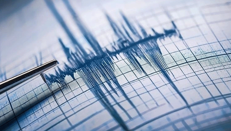 Endonezya’da 5,7 büyüklüğünde deprem