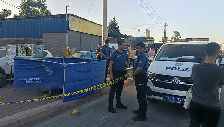 Eşinden boşanmasından sorumlu tuttuğu kadını yaraladı ardından intihar etti