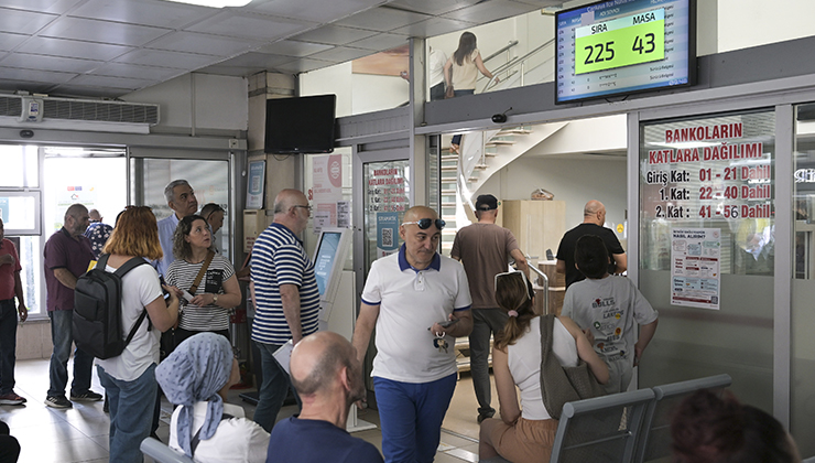 Eski tip sürücü belgelerinin yenilenmesi için verilen süre yarın sona eriyor