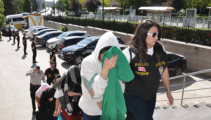 Eskişehir’de fuhuş operasyonunda 19 şüpheli yakalandı