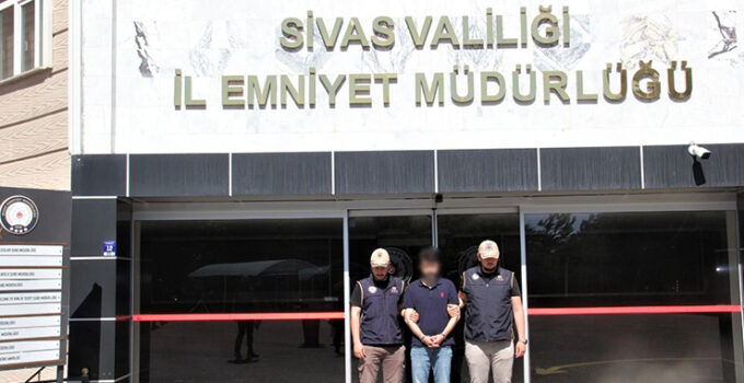 Firari casus yakalanarak cezaevine gönderildi