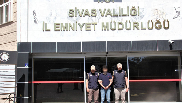 Firari casus yakalanarak cezaevine gönderildi